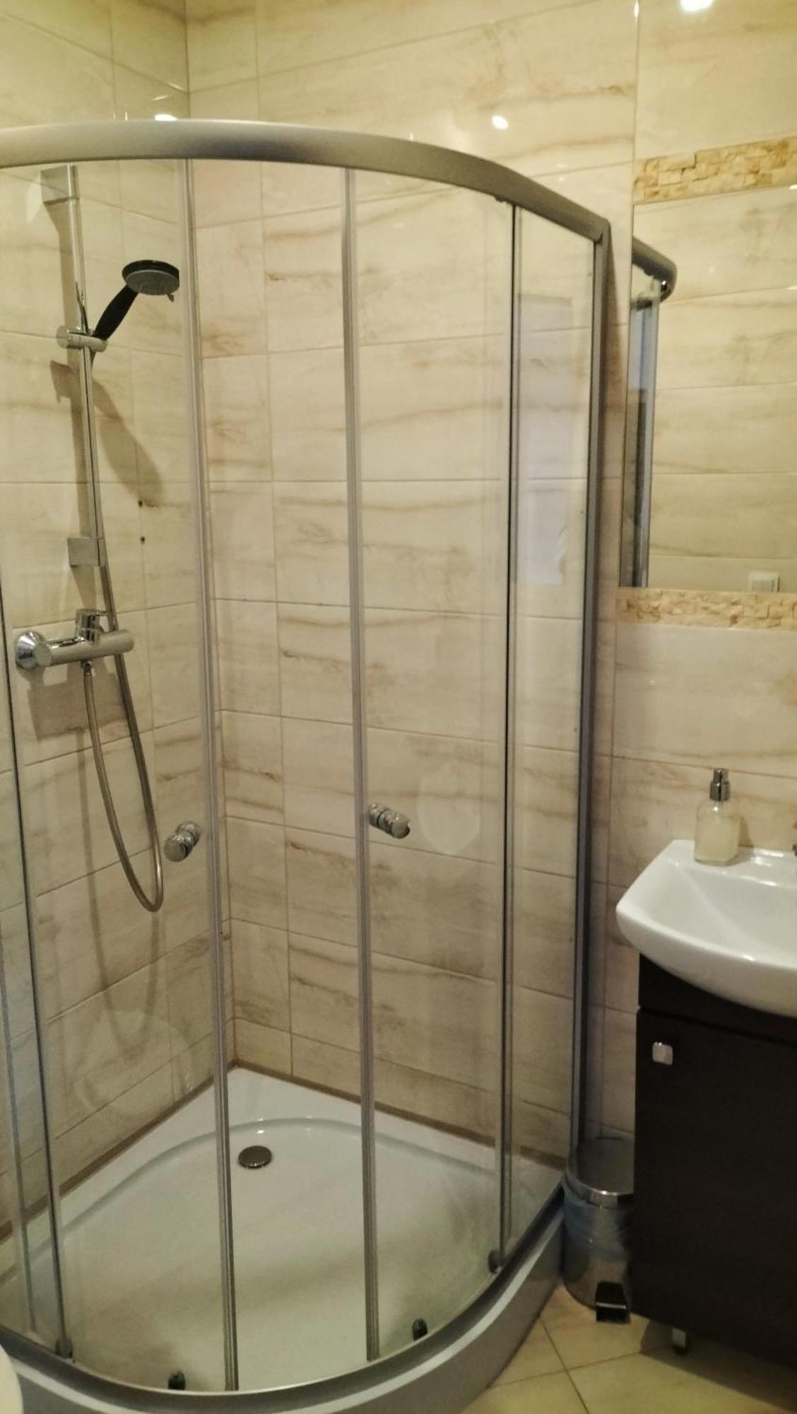 Uslugi Hotelowe A1 Homestay